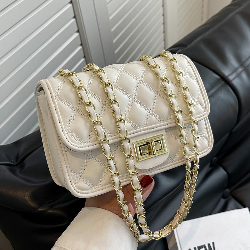 Premium Texture Small Bag Women's Summer 2024 New Niche Diamond Chain Bag Women's Popular Messenger Bag Small Square Bag