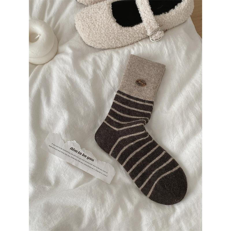 Egg Button-Down Wool Socks Mid-Season Socks Striped Thickened Warm Pile Stack Socks Winter Confinement Socks