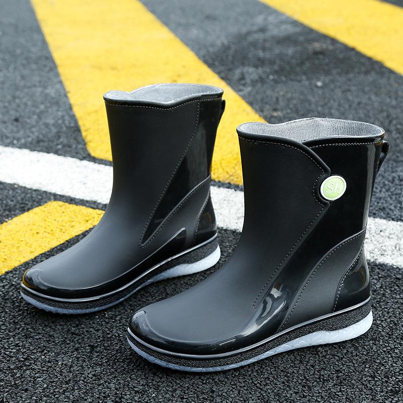 

New rain shoes women s waterproof shoes low tube non-slip rain boots water boots kitchen work Korean version fashion versatile short tube 36 чорний