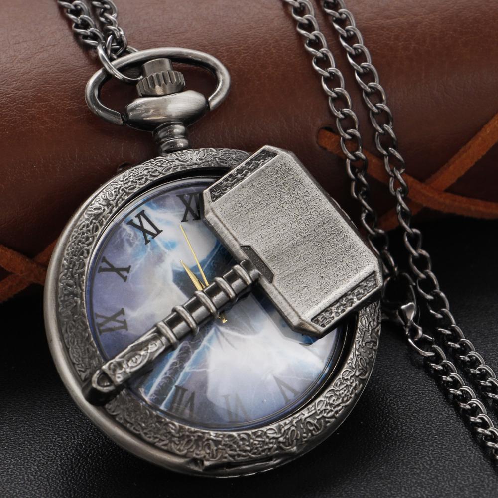 

Nordic Mythology Thor Hammer Hollow Quartz Pocket Watch Vintage Steam Punk Pendant Pendant Fashion Gift for Men and Women серый