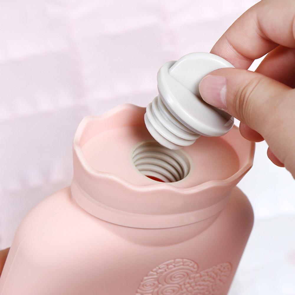 Soft Silicone Hot Water Bottle Knitted Mini Hand Warmer Fillable Leakproof Uterus Warmer Outdoor Use
