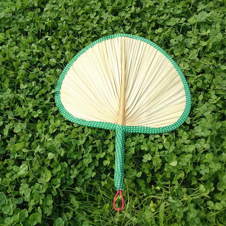 Summer Large Palm Leaf Fan, Banana Leaf Fan, Sunflower Fan, Traditional Hand-Woven Fan for the Elderly, Mosquito-Repelling, Cooling, Barbecue