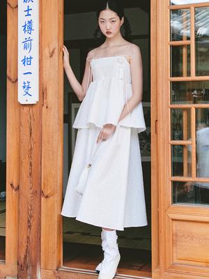 Ganiesong Bridal Camellia Bloom Two-Piece_ White