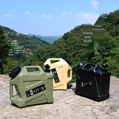 Seau d'eau portable d'extérieur avec robinet et double poignée pour le camping et l'usage domestique