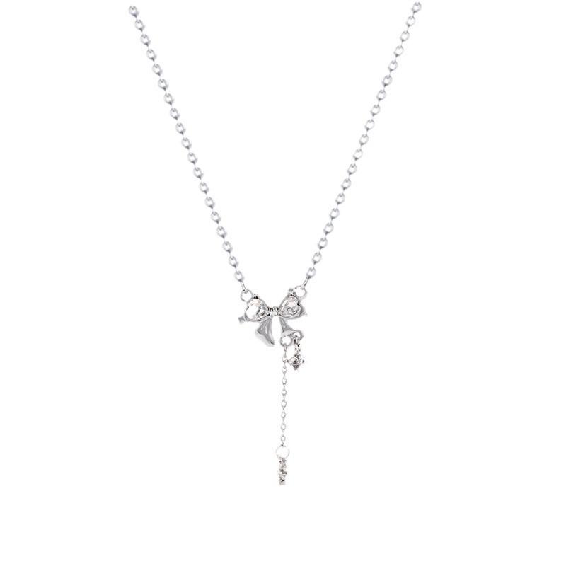 Spicy Girl Tassel Pearl Necklace: Elegant, Versatile Clavicle Jewelry for Women