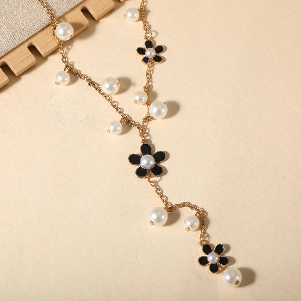 Korean Style Floral Tassel Sweater Chain: Luxurious Long Necklace for Autumn and Winter