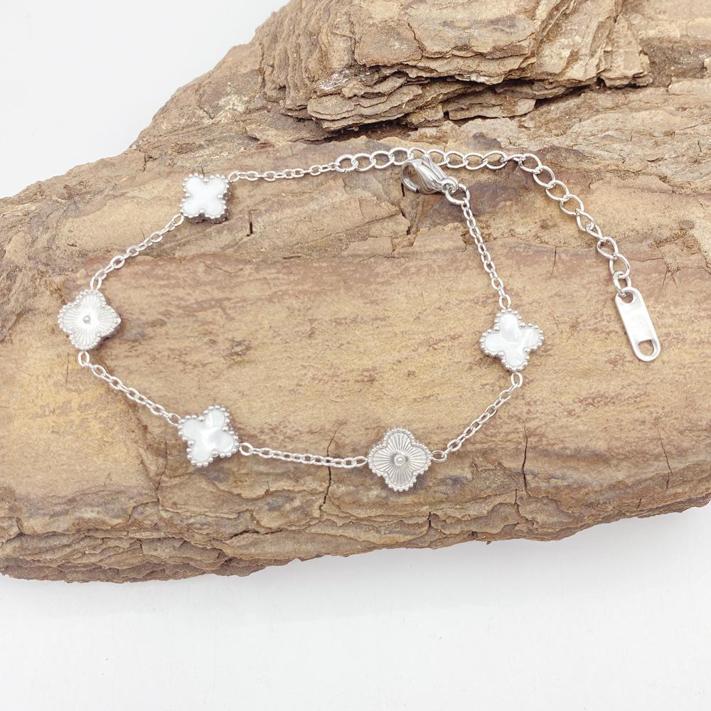 9MM Four Leaf Flower Bracelet Titanium Steel Bracelet No Color Loss Ladies Fashion Four Leaf Clover Bracelet