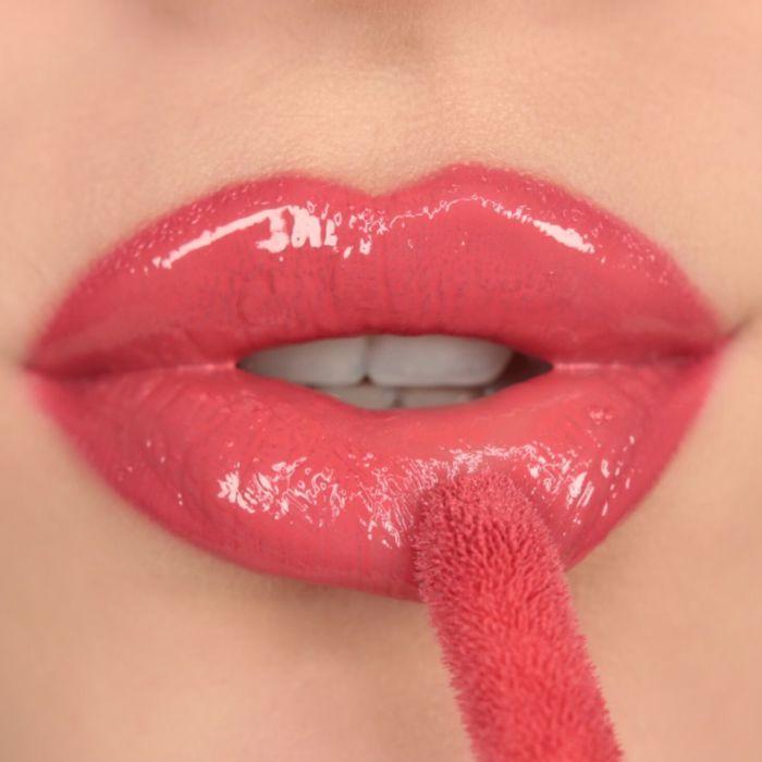 Gloss à Lèvres - Makeup Revolution London - Pout Bomb - 4.6 Ml - Couleur Corail - Volume Maximum