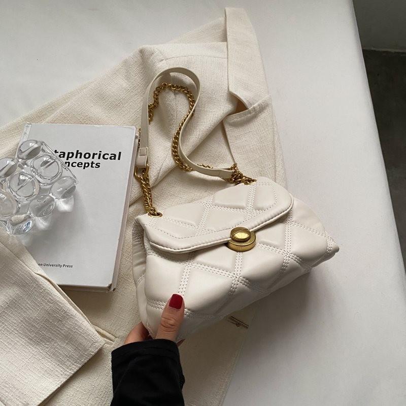 Chic Black Quilted Chain Crossbody Bag For Women Stylish Pu Leather Shoulder Purse