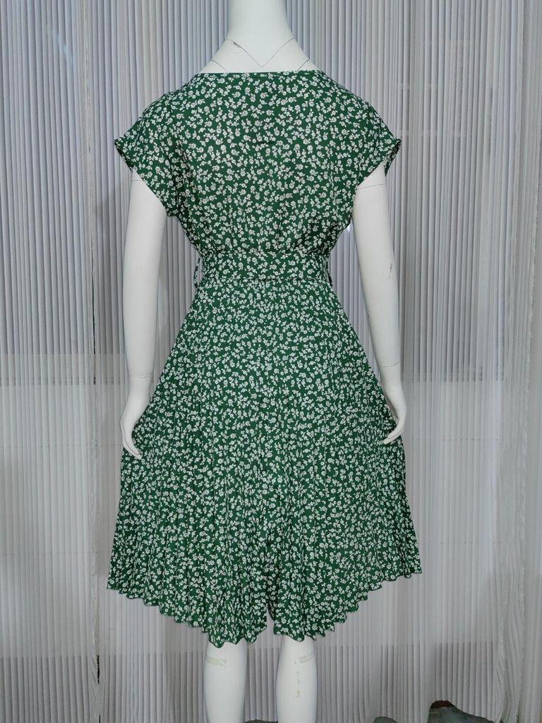 2025 European & American Summer Floral Lace Dress - Casual Short-Sleeved Pleated Skirt