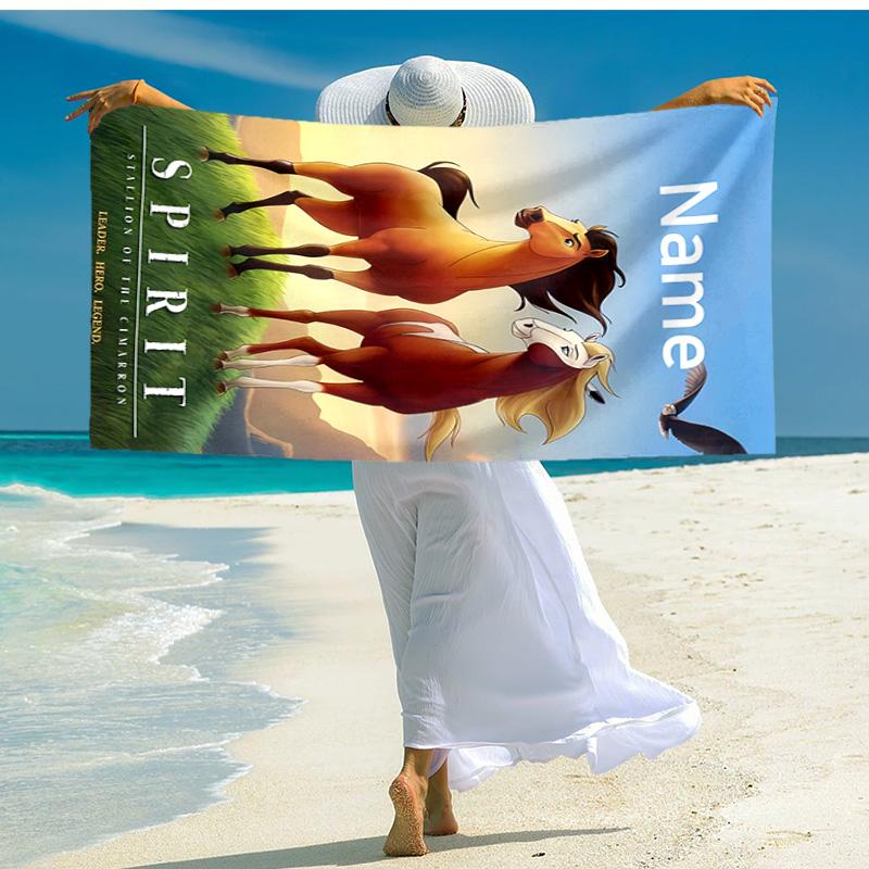 Asciugamano da spiaggia personalizzato con motivo Spirit Riding Free - morbido, assorbente, ad asciugatura rapida, perfetto per nuoto, campeggio e bagni