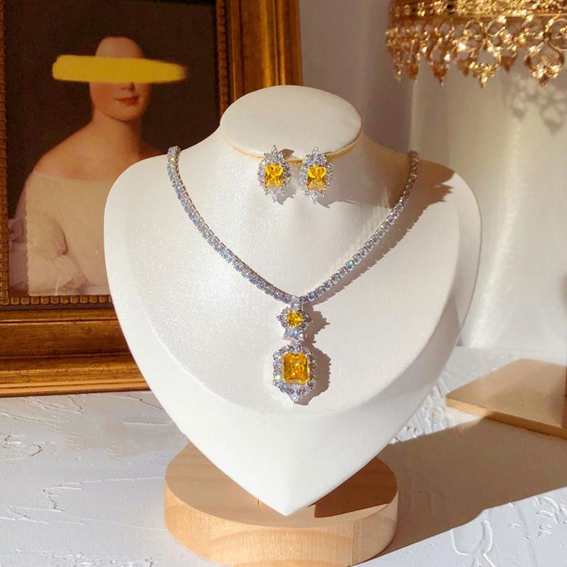 Women's Jewelry Set S925 Created Emerald Gemstone Earrings Sparkling Necklace Classic High Jewelry Mother's Day