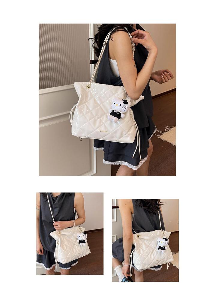 2026 Korean Style Quilted Diamond Chain Bucket Bag – Stylish Casual Underarm Accessory
