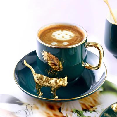 Tazza da Caffè in Ceramica a Forma di Foglia Placcata Oro Verde di Lusso con Sottotazza Squisita Tazza da Dessert per il Tè del Pomeriggio Tazza da Ufficio Decorazione per la Casa