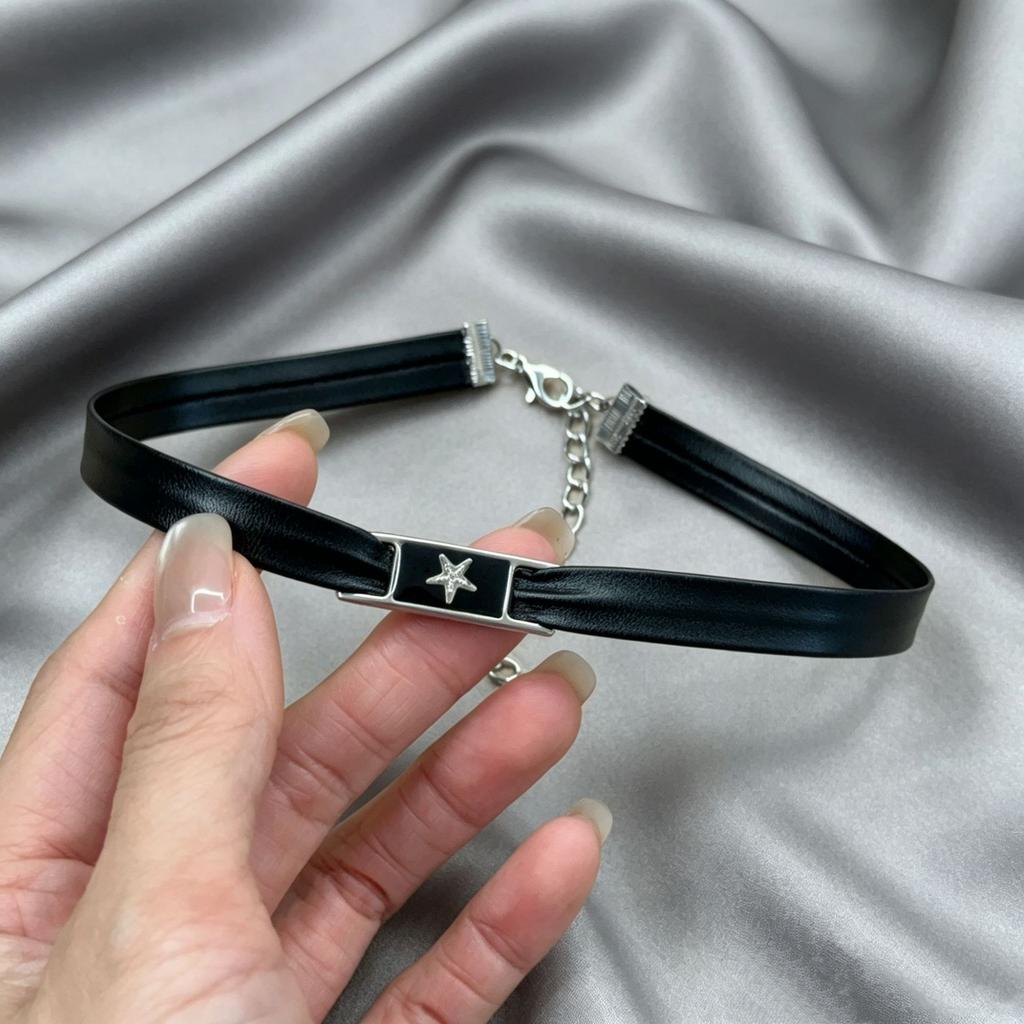 Gothic Punk Y2K Fashion Star Black Leather Choker Necklace For Women Personalized Vintage Charm Grunge Accessories Neck Jewelry