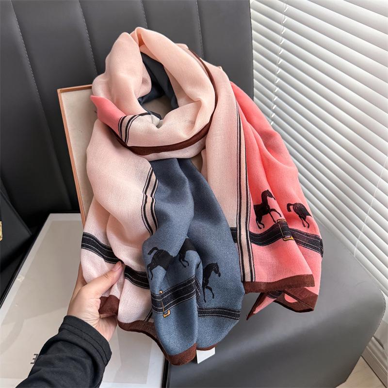 

Шовкова хустка в корейському стилі: Жіноча сонцезахисна шаль з принтом літер, осінньо-зимова 180*90 cm рожевий/синій