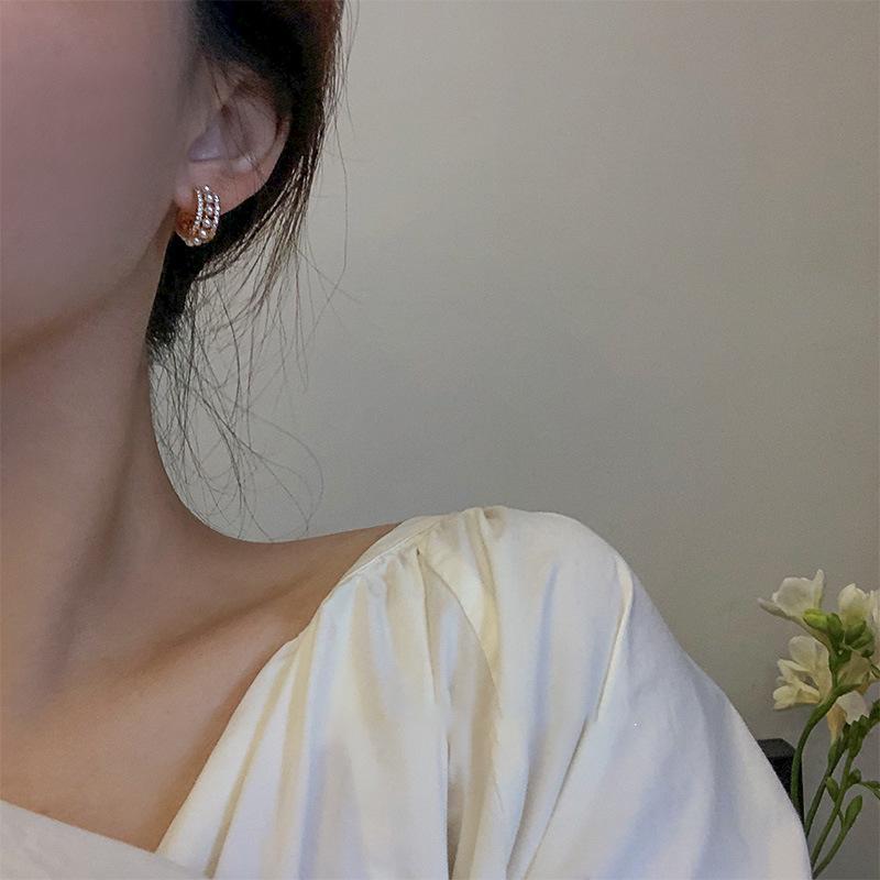 S925 Gold-Plated Sterling Silver Earrings with Pearls and Diamonds - Elegant and Unique Design for Women