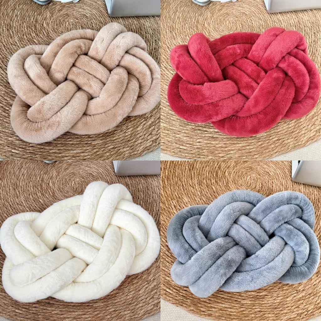 Nordic Circular 8 Shape Cushion With Plush Cover For Sofa Decor