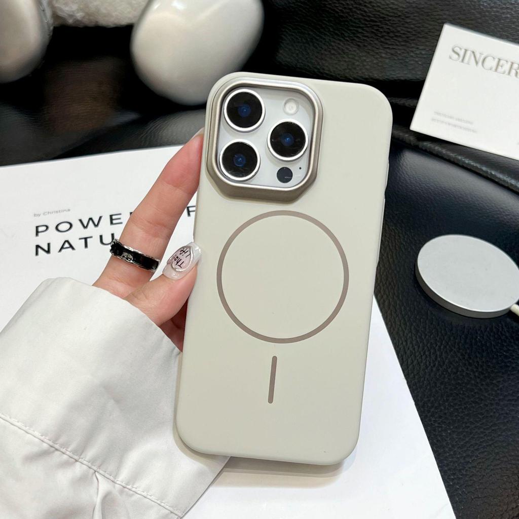 PC Skin Feel Magnetic Case for iPhone 17 Pro Max with Apple Blade Camera 15/14 Support