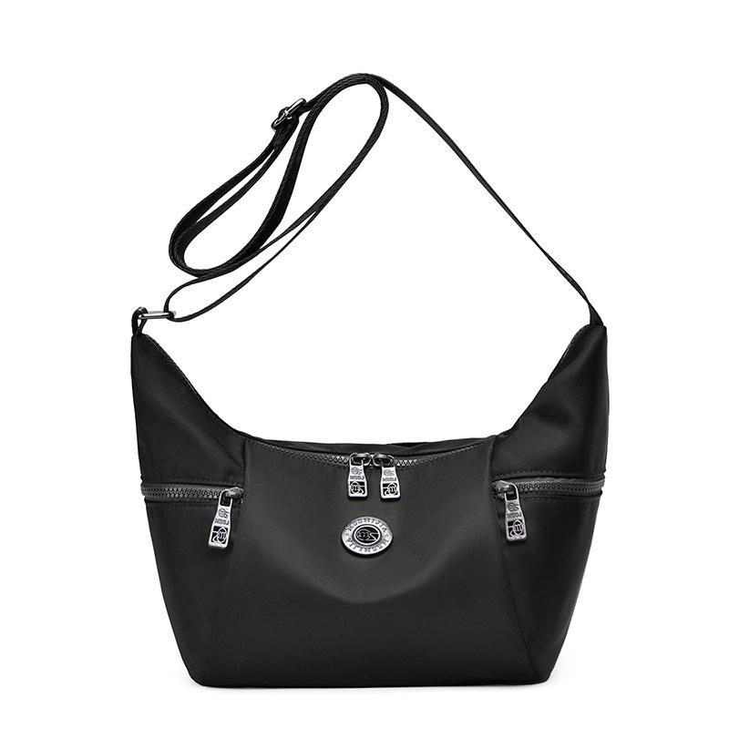 Outdoor Casual Dumpling Bag, Large-capacity Simple Single-shoulder Bag, Large-capacity Lightweight Crossbody Women's Bag