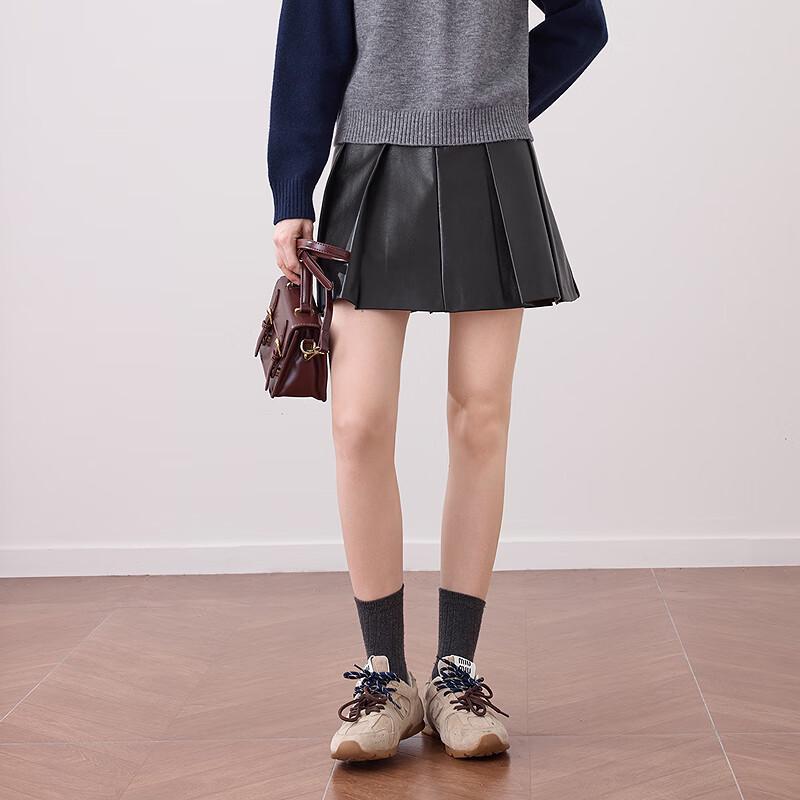 Betu Women's Eco-Friendly Pleated PU Leather Skirt