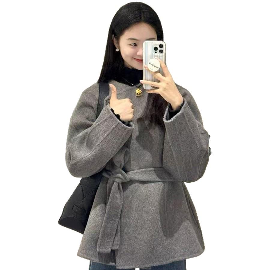 Cappotto Corto in Lana da Donna Petite - Stile Invernale Coreano 2026 con Laccio