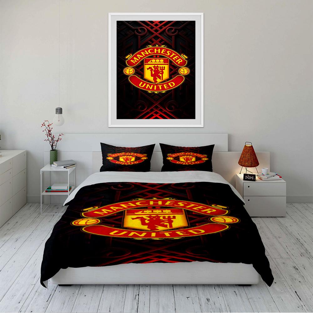"Manchester United Bedding" Bedding Set (1 Duvet Cover, 2 Pillowcases, Duvet Not Included)