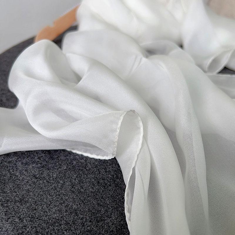Japanese Sweet Silk Chiffon Silk Scarf Tie-Dyeing Blue Dyeing Grass And Wood Hand-Dyeing Special White Natural Material Scarf