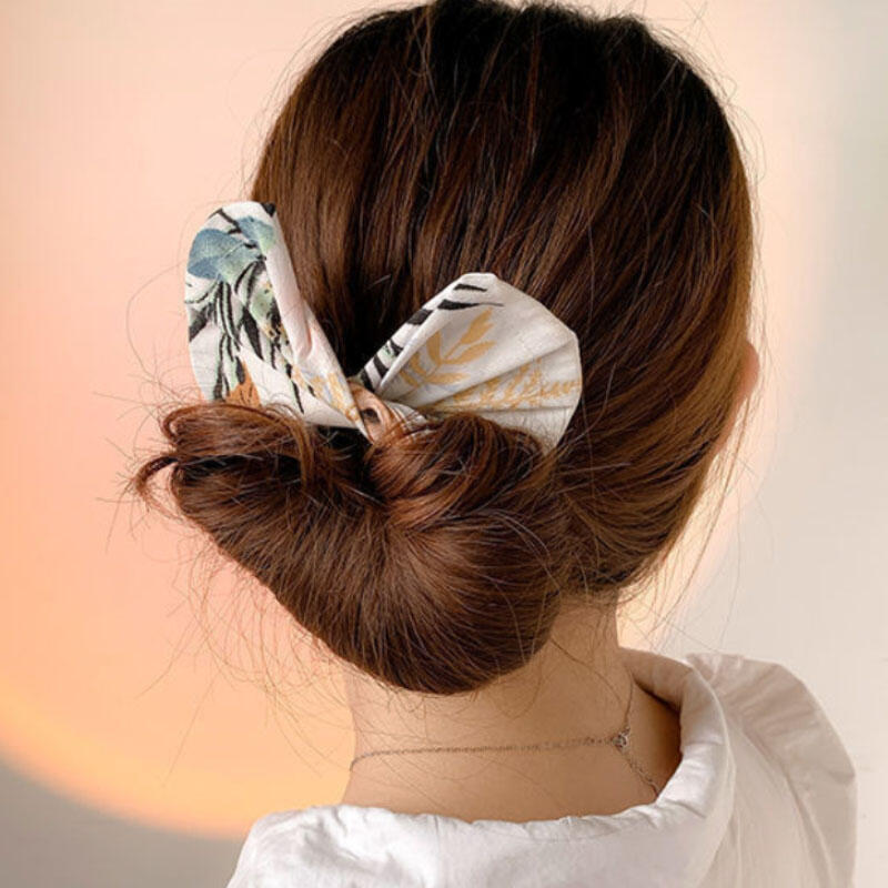 

3-Second Hair Maker Bun Hair Band DD-11175 Flower Dot