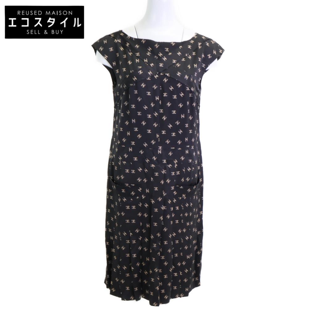CHANEL [Excellent Condition] P44329V32715 CC Logos All-Over Print 100% Silk Sleeveless Top dress 38 blackUsed