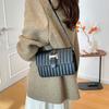 Woven texture bag women's new niche versatile foreign style small square bag fashion chain bag single shoulder messenger bag