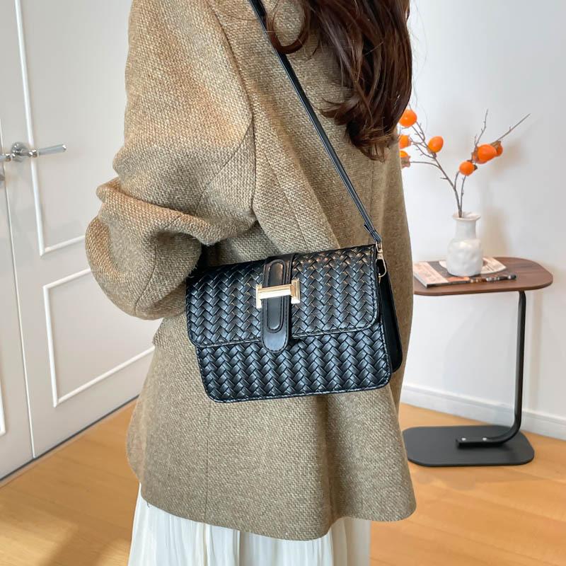 Woven texture bag women's new niche versatile foreign style small square bag fashion chain bag single shoulder messenger bag