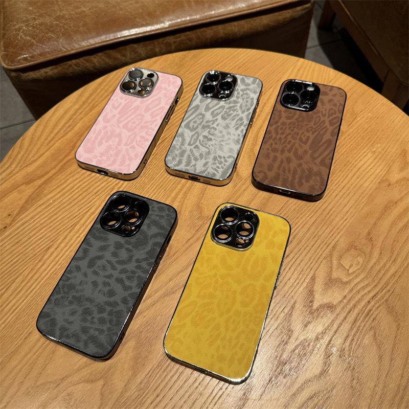 iPhone 16 Pro Leopardenmuster Lederhülle mit Vollabdeckung Linsenfolie für iPhone 13 Pro/15/14 Pro