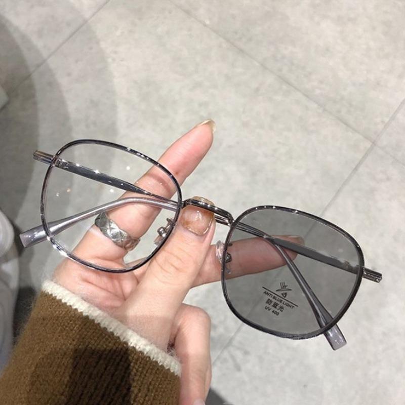 Square Metal Photochromic Sun Eyeglasses Anti Radiation Glasses for Women Men Anti Blue Light