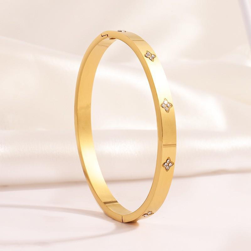 Starry Sky Full Diamond Titanium Steel Bracelet – Versatile, No-Fade Silver Women's Fashion Accessory