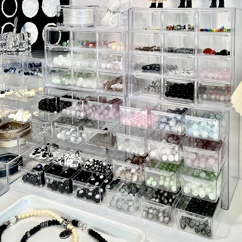 Handgefertigte durchsichtige Schreibtisch-Organizer-Box mit Perlen für Armbänder und lose Perlen