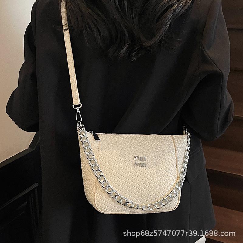 Small bag women's 2025 new messenger bag fashion trend line Korean niche high-end chain handbag women's bag