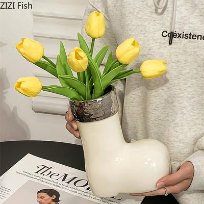 Boots Shaped Vase Ornaments Modern Light Luxury Home Decoration Art Girl Room Creative Ceramic Vase Flower Arrangement Gift