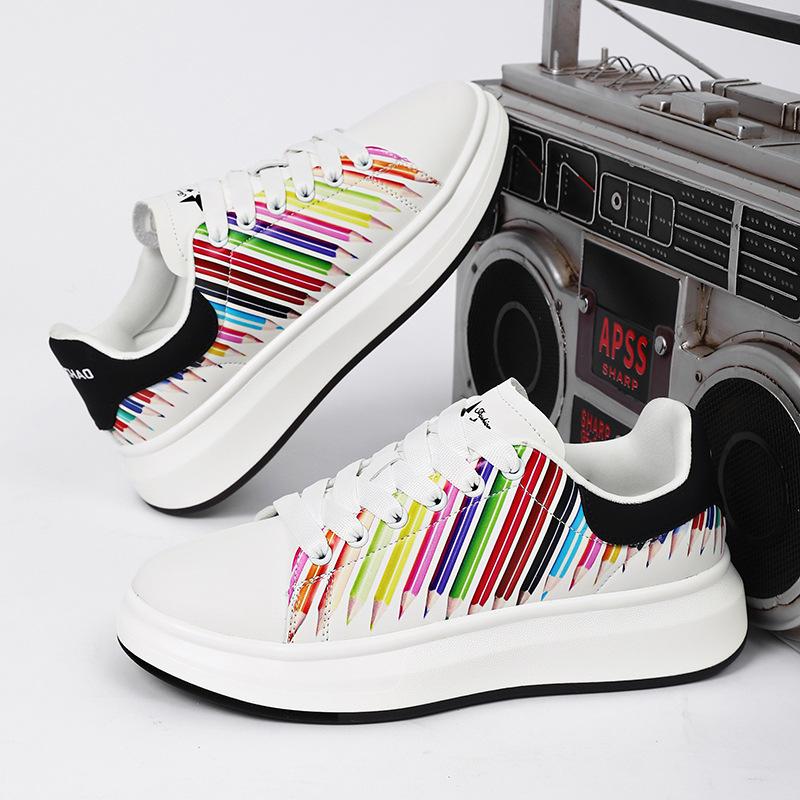 New Shoes for Men Leather Casual Shoes Color Strip Sport Flat Skateboard Shoes Youth Lace-up Sneaker