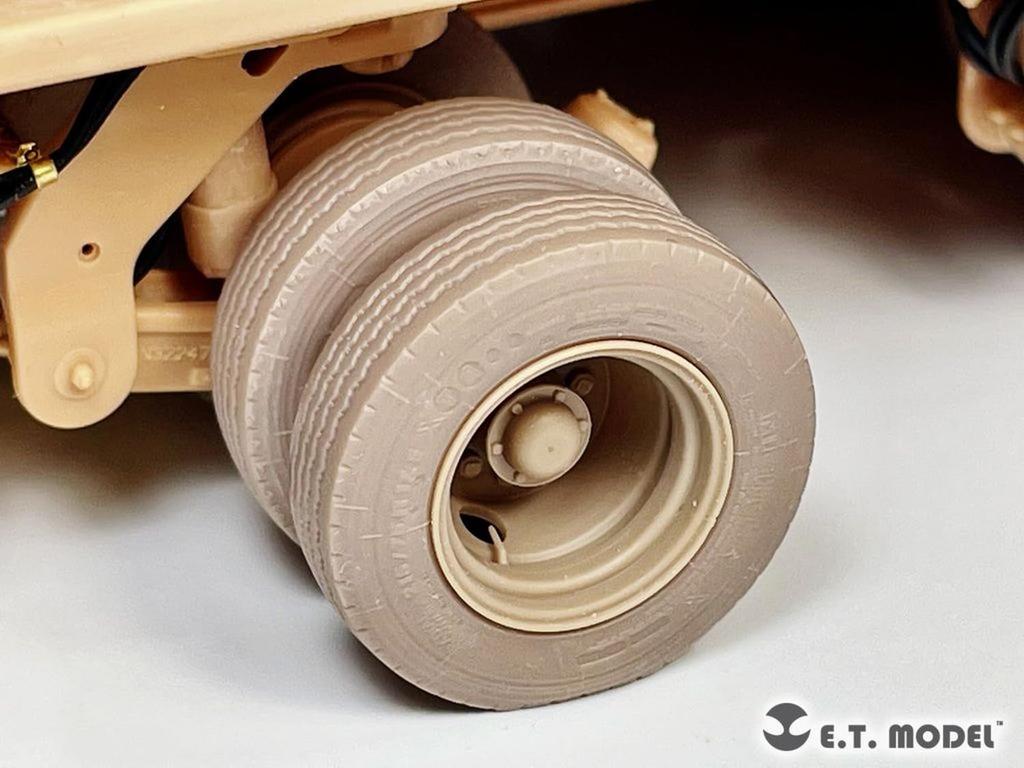 ET Model Scale Modern American M1000 Heavy Equipment Transporter with Tire Set Hobby Plastic Model Parts 1/35 Weight-Deforming (for Boss) P35-171