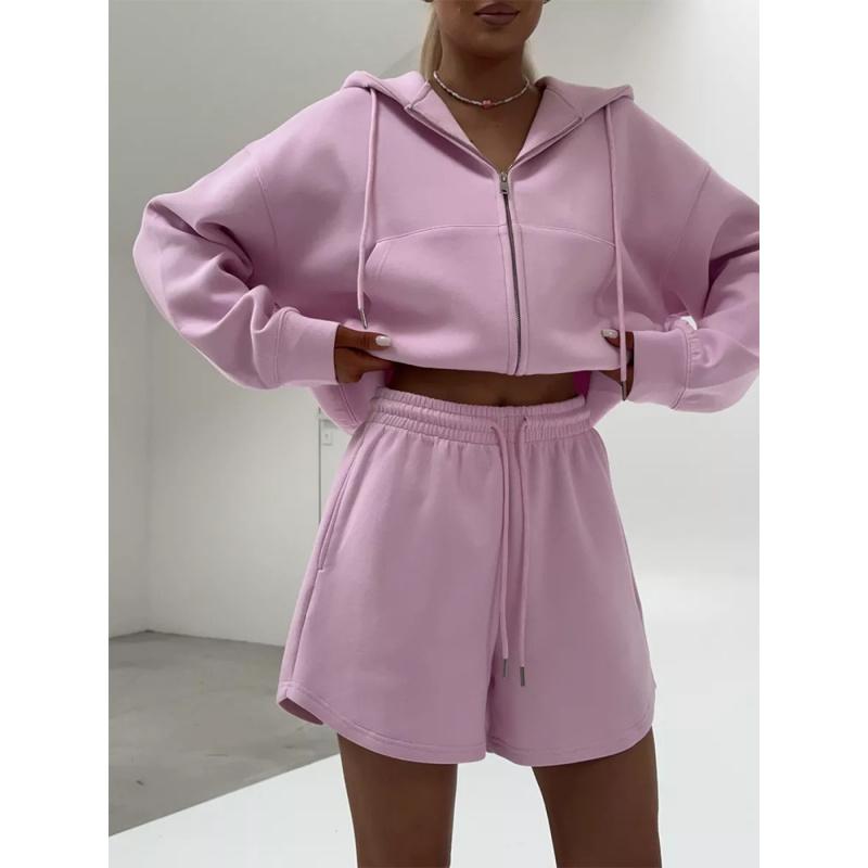 

Fashionable Women S Two-Piece Casual Outfit With Hooded Sweatshirt And Large Pocket Shorts S фиолетовый