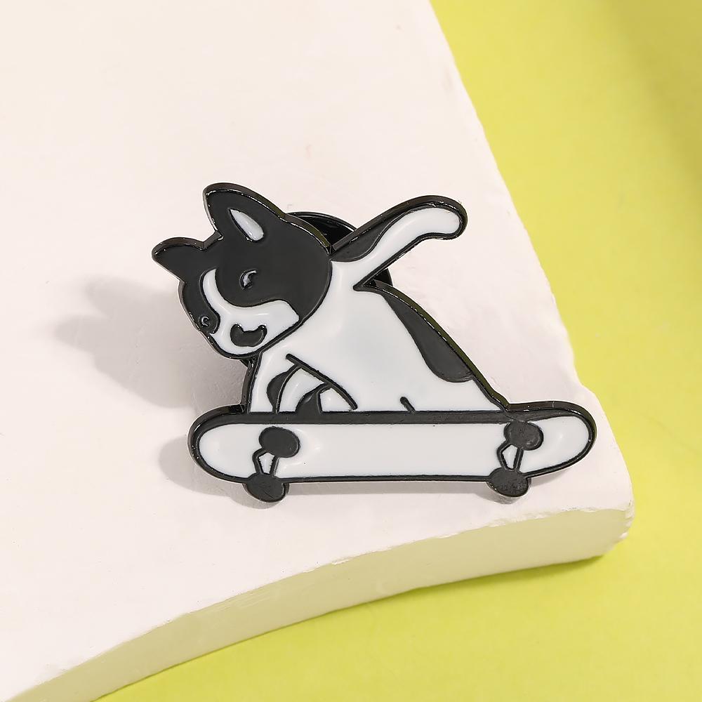 Funny Skateboarding Dog Enamel Brooches Black Puppy Pins For Pet Lovers Backpack Bag Hat Jewlery Gift