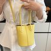 2025 Summer Popular Dopamine Color Simple Portable Bucket Bag Women Commuting Versatile Lychee Pattern Texture Messenger Bag