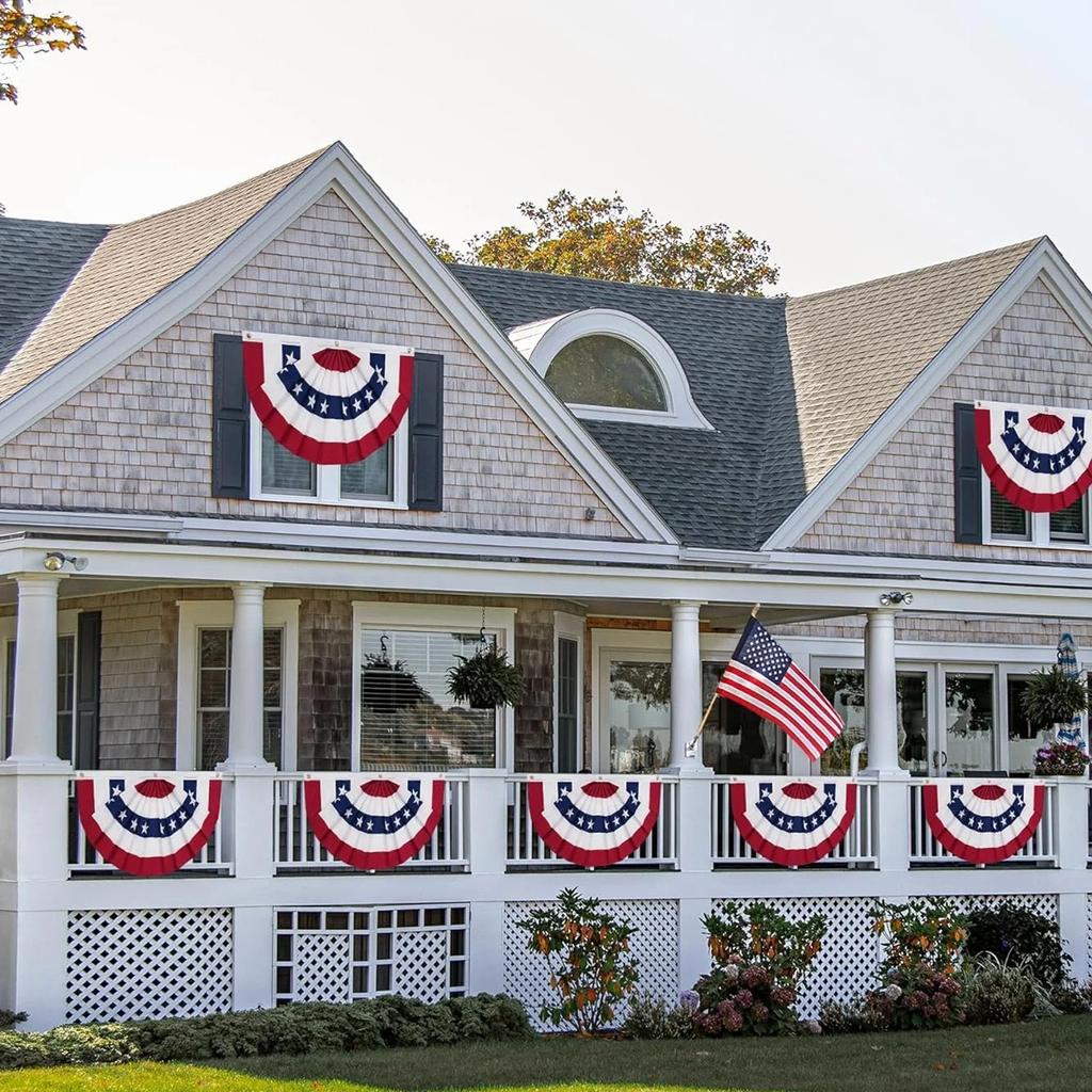 Ziua Independenței Decor în aer liber Steagul american patriotic SUA. plisat