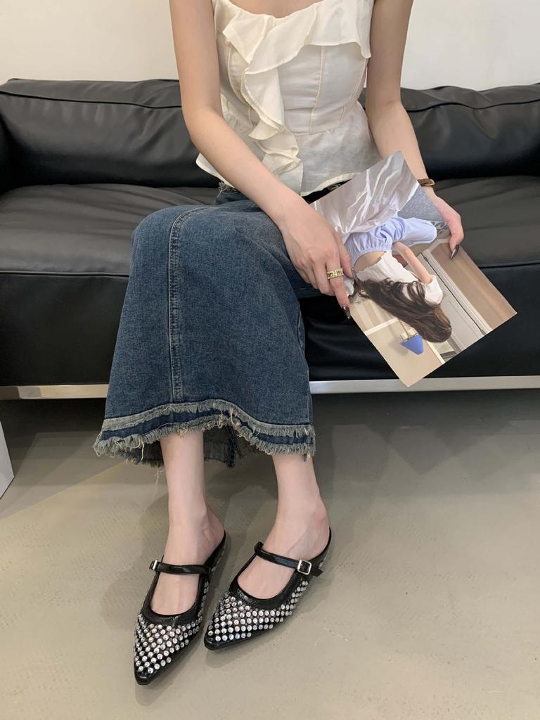 2025 summer new fashion sparkling rhinestone hollow pointed head soft bottom bag head inner height-increasing slippers