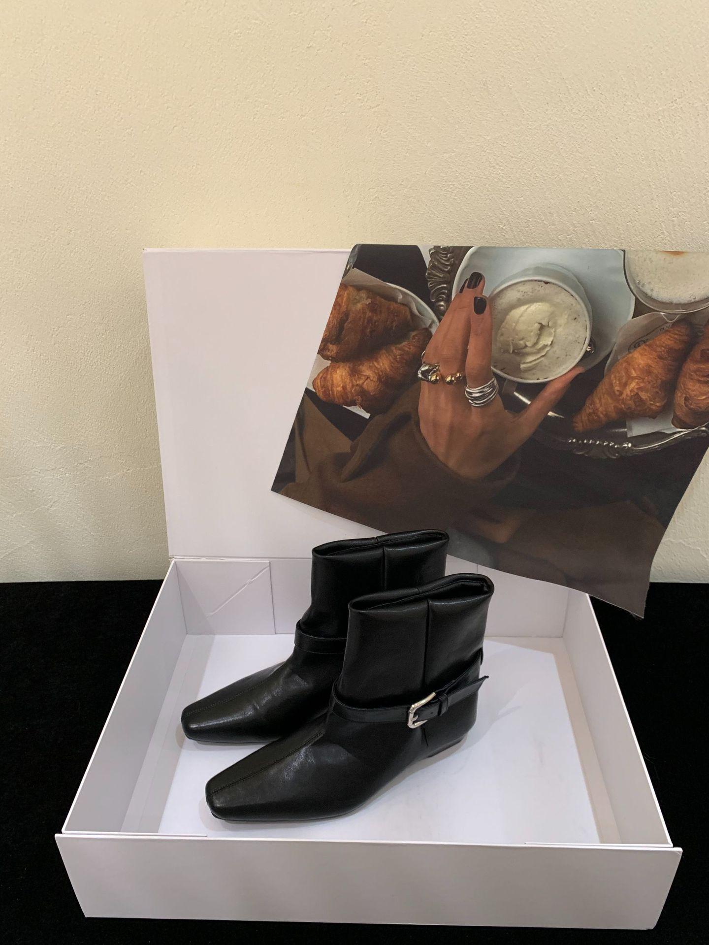 

Maillard Square Head Suede Small Short Boots Women s 2025 Winter and Autumn Skinny Belt Buckle Martin Boots Naked Boots 39