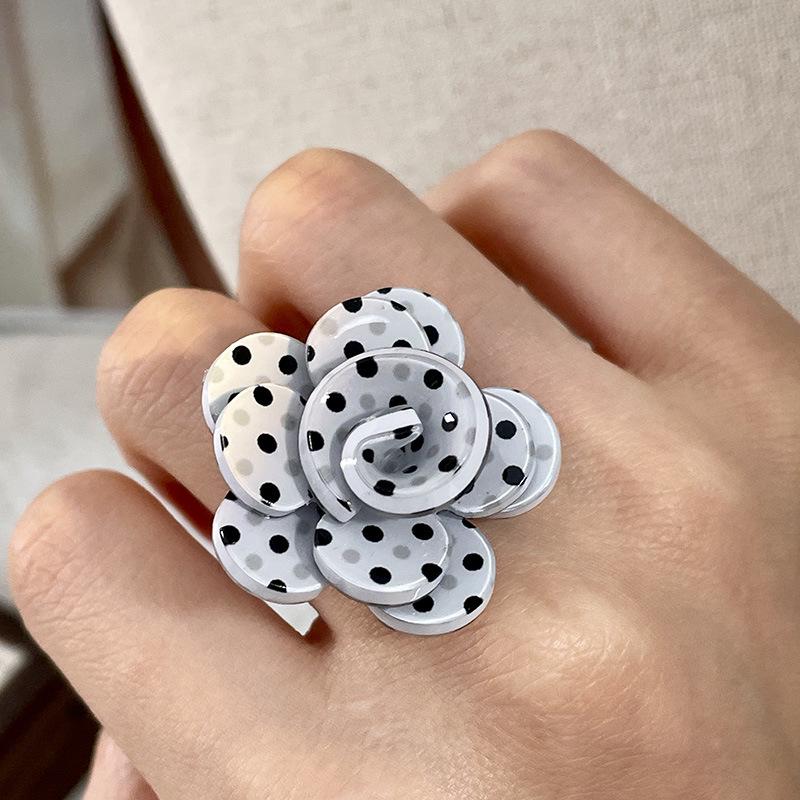 Silver Geometric Lava Open Ring: Versatile, Trendy, Unisex Design