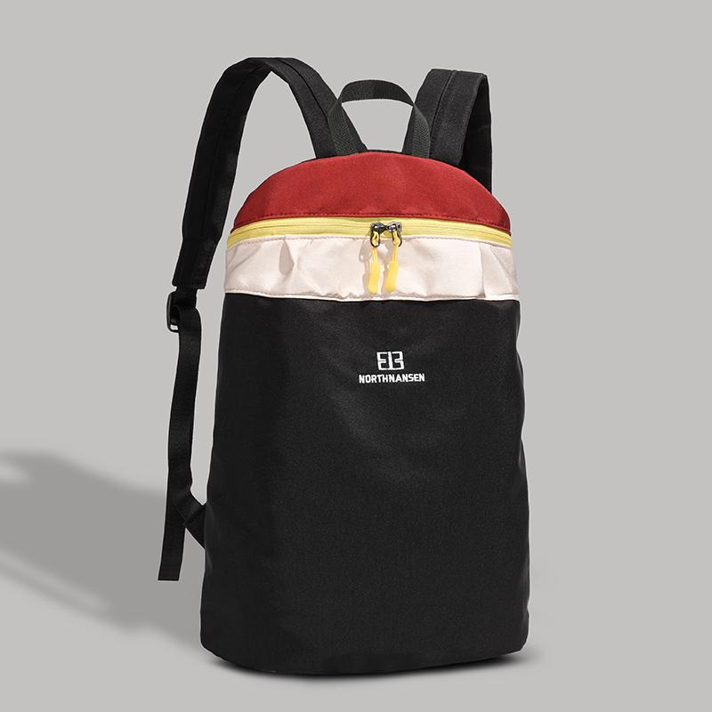 

New 2025 summer - style outdoor hiking and sports backpacks. These are color - blocked, lightweight backpacks suitable for mount 12 inches чёрный