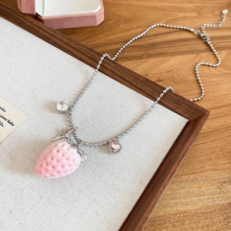 

Mary Stainless steel zircon flocked strawberry earrings necklace sweetniche styleelegance jewelry suit