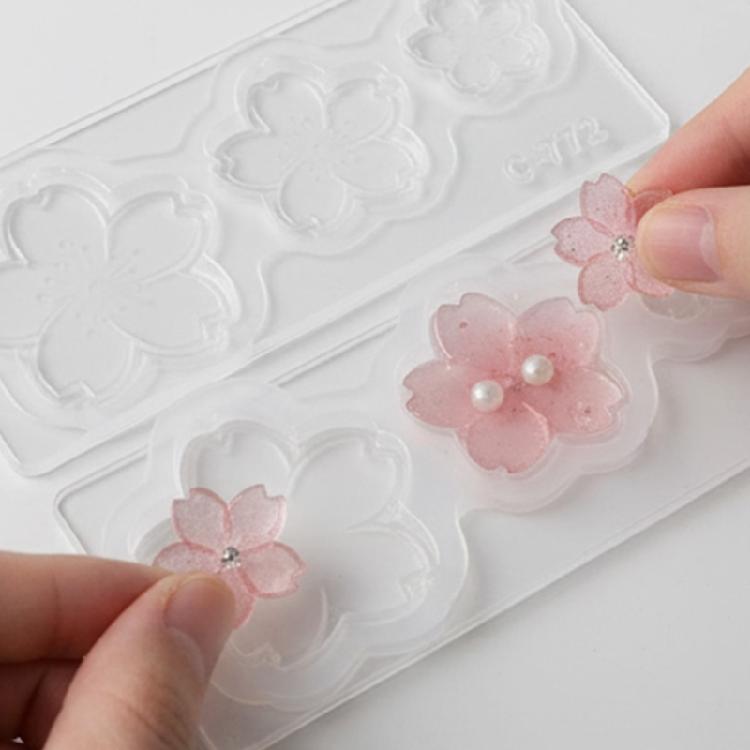 Professional Grade Transparent Nail Silicone Mold With Intricate Sakuras Detailing Manicure Mould For Creative Accessories